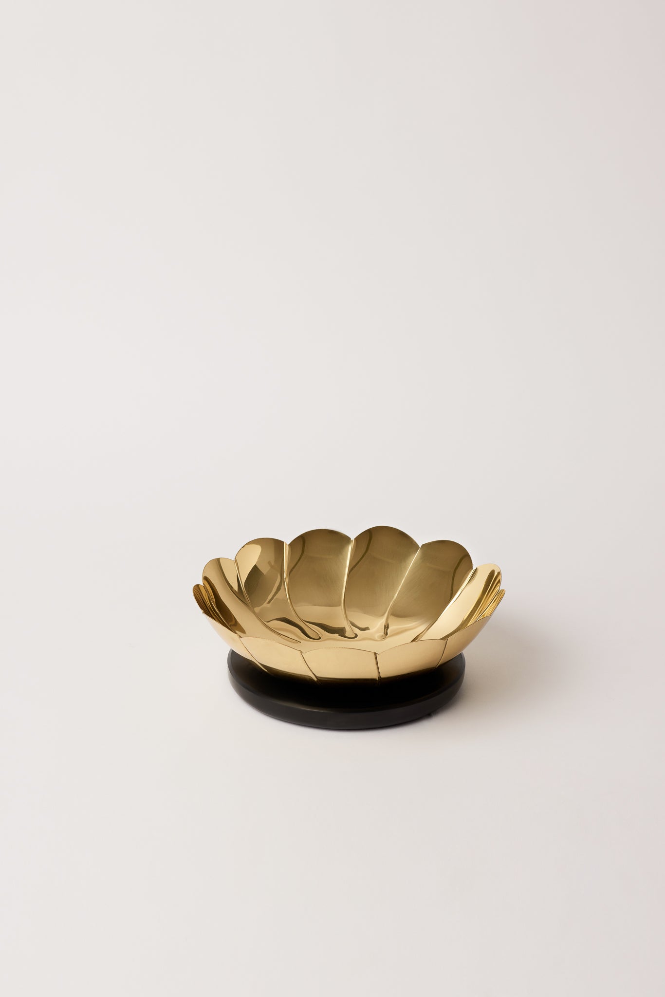 Lotus Decorative Brass Bowls, Black Marble - Fleck