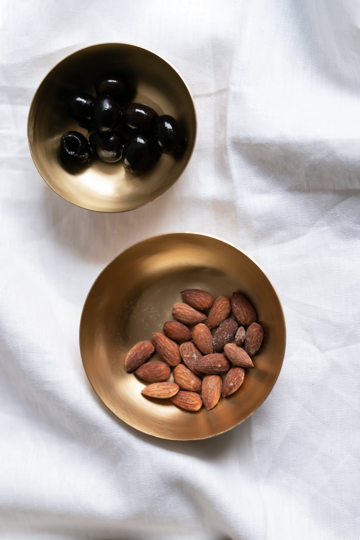 Heirloom Brass Bowls, Set of 2 - Fleck